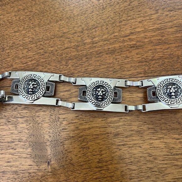 Black Leather Lion Belt - Picture 3 of 4